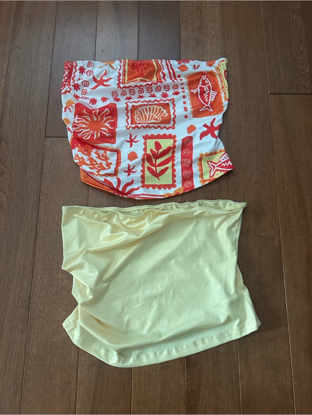 SHEIN Yellow Tube Top + Orange Patterned Bandana Print Tube